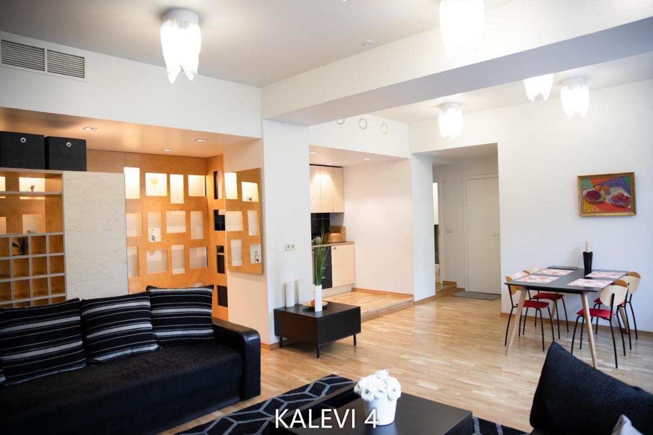 Center Turu Str Apartments, Parking,