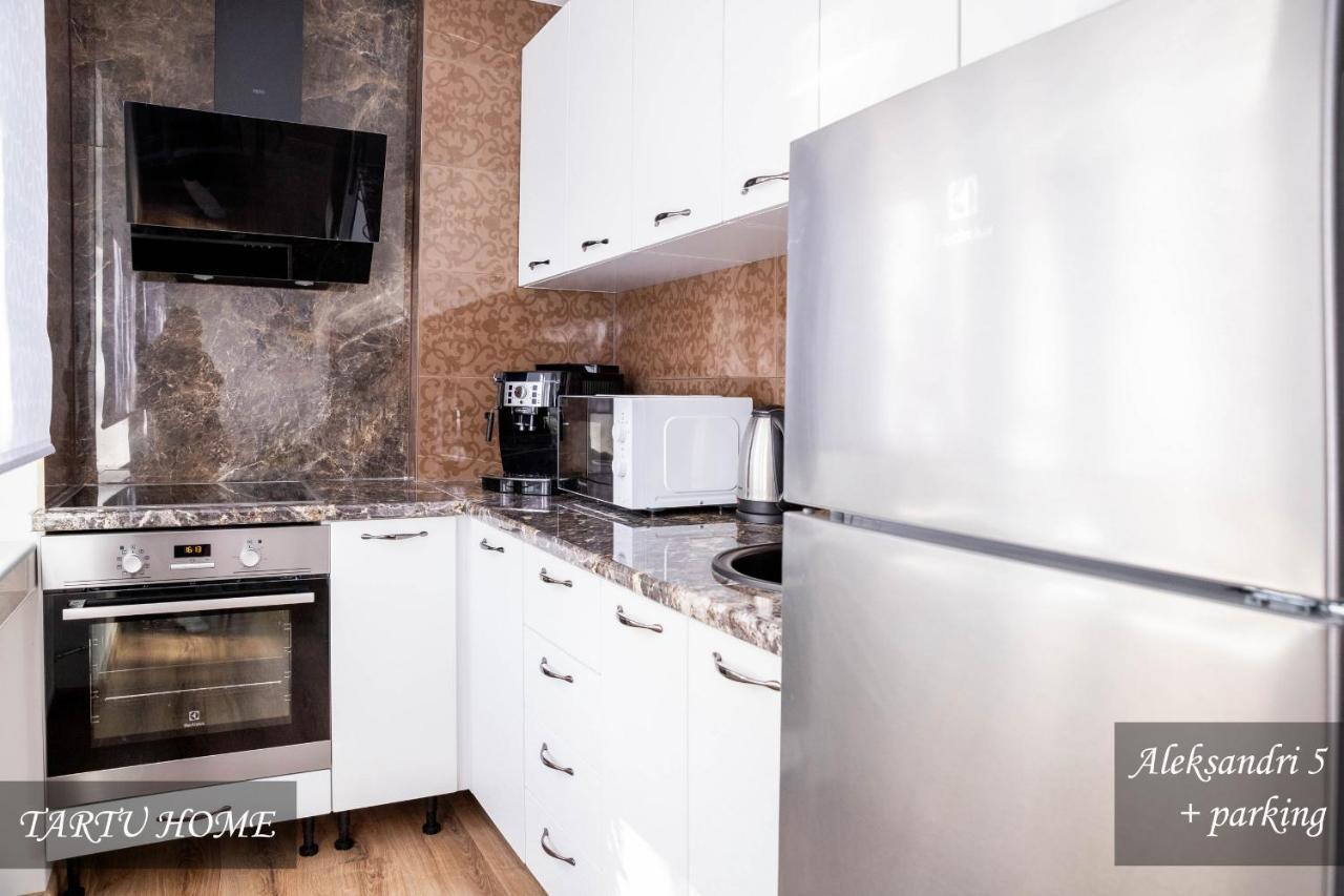 Center Turu Str Apartments, Parking,